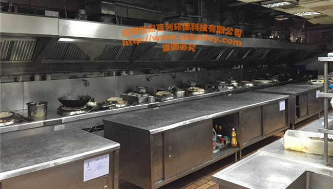 世紀百利油煙凈化一體機幫助北京麒麟公館解決了廚房狹小、綜合體餐飲排放難的問題
